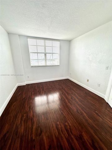 215 SW 42nd Avenue 401, Miami, FL 33134