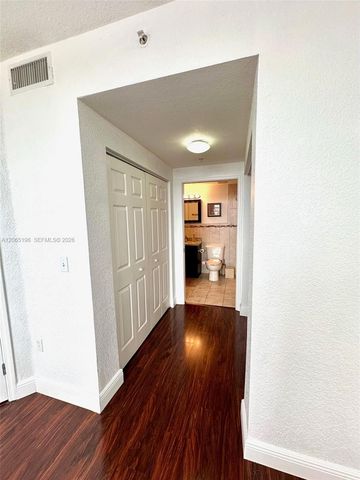 215 SW 42nd Avenue 401, Miami, FL 33134