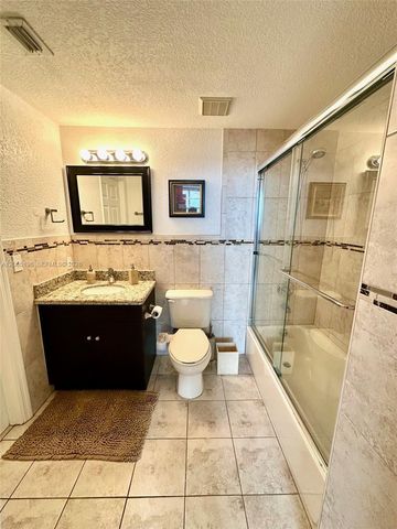 215 SW 42nd Avenue 401, Miami, FL 33134