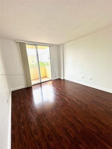 215 SW 42nd Avenue 401, Miami, FL 33134