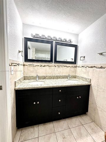 215 SW 42nd Avenue 401, Miami, FL 33134