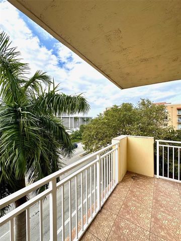 215 SW 42nd Avenue 401, Miami, FL 33134
