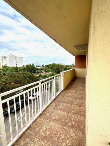 215 SW 42nd Avenue 401, Miami, FL 33134