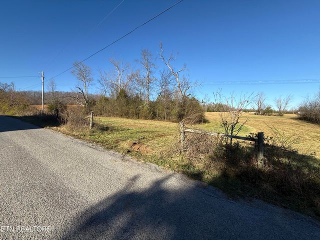 17657 N Nopone Valley Rd, Decatur, TN 37322