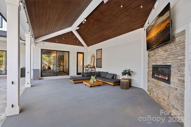 12833 Mayes Road, Huntersville, NC 28078