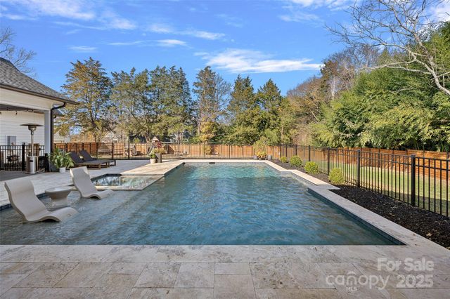 12833 Mayes Road, Huntersville, NC 28078