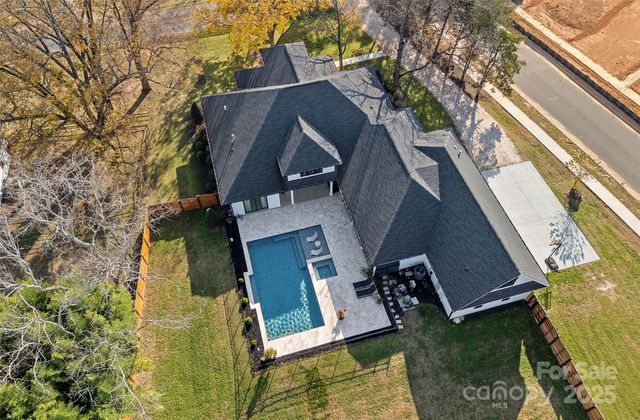 12833 Mayes Road, Huntersville, NC 28078