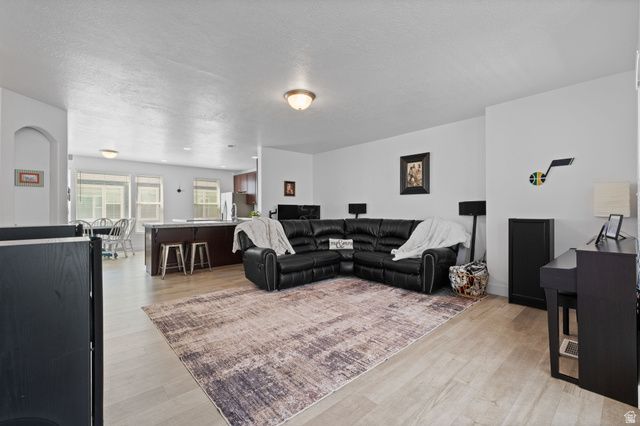 1788 W TORLUNDY DR, Riverton, UT 84065