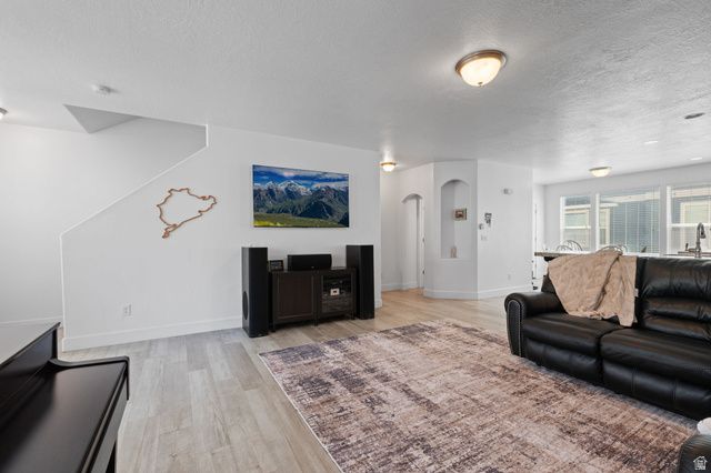 1788 W TORLUNDY DR, Riverton, UT 84065
