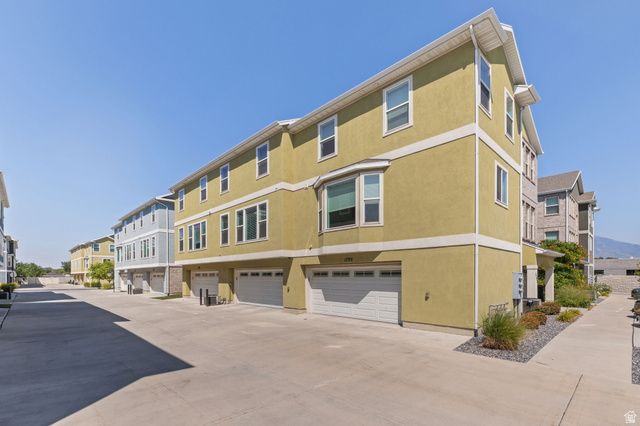 1788 W TORLUNDY DR, Riverton, UT 84065