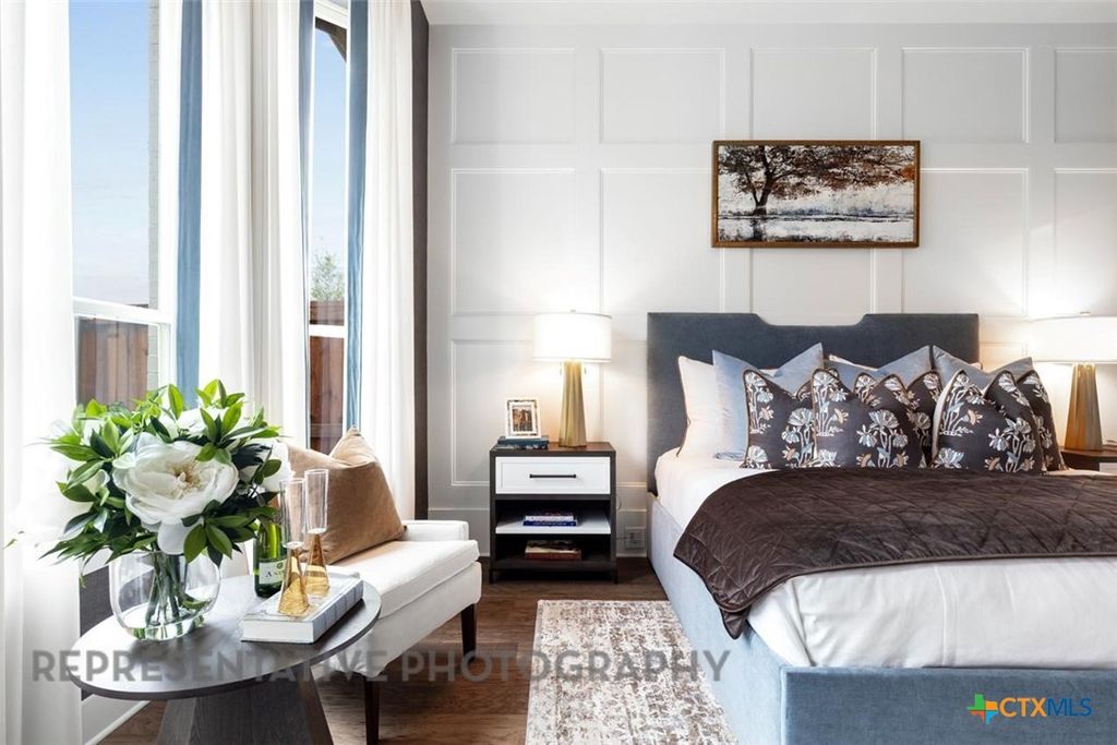 Image 22 of property listing at 255 White Oak, Castroville, TX 78009