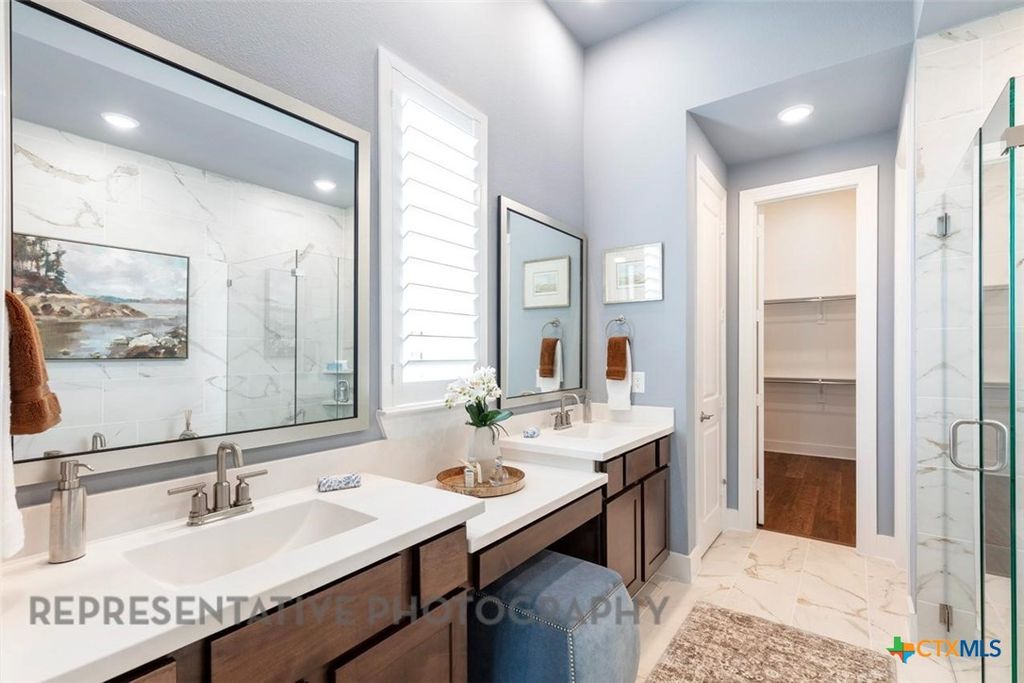 Image 25 of property listing at 255 White Oak, Castroville, TX 78009