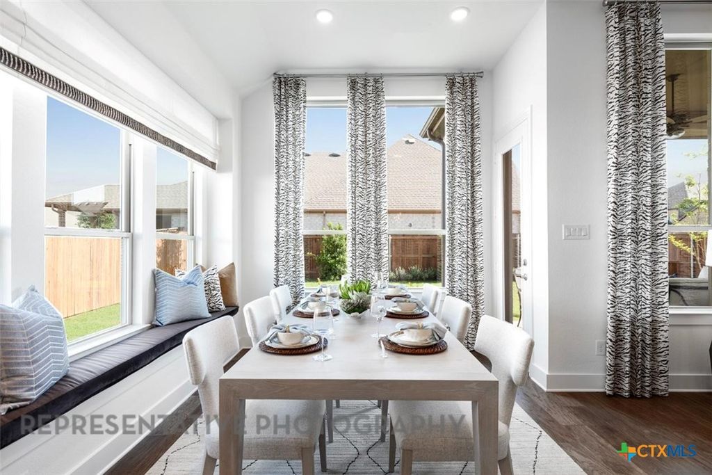 Image 35 of property listing at 255 White Oak, Castroville, TX 78009