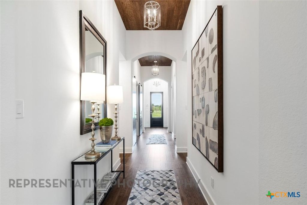 Image 41 of property listing at 255 White Oak, Castroville, TX 78009