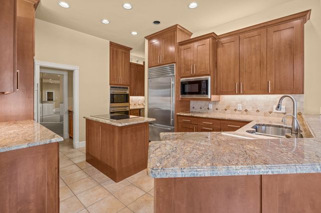 3716 Briarhaven Road, Fort Worth, TX 76109