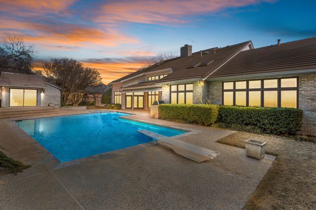 3716 Briarhaven Road, Fort Worth, TX 76109