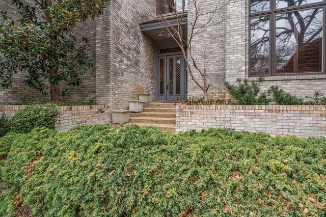 3716 Briarhaven Road, Fort Worth, TX 76109