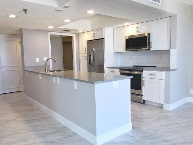 115 Lakeshore Drive 746, North Palm Beach, FL 33408