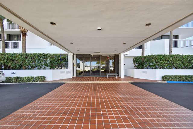 115 Lakeshore Drive 746, North Palm Beach, FL 33408