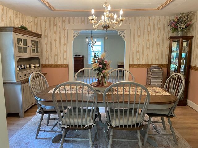63 Gardner Rd, Hubbardston, MA 01452
