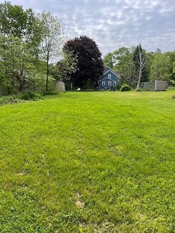 63 Gardner Rd, Hubbardston, MA 01452