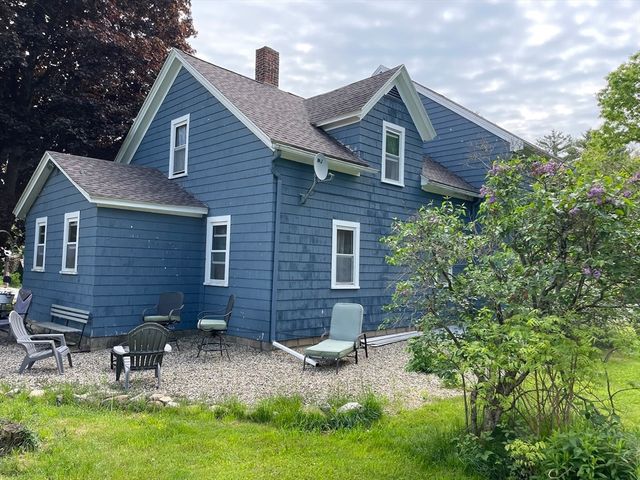 63 Gardner Rd, Hubbardston, MA 01452