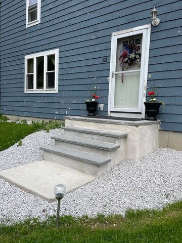63 Gardner Rd, Hubbardston, MA 01452