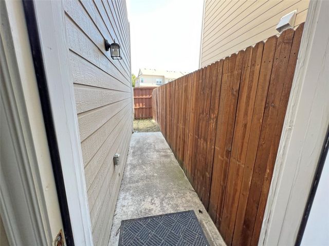 3708 Sicily Street, Irving, TX 75038