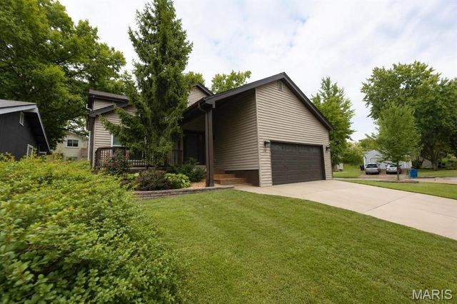 1552 Meadowside Drive, Unincorporated, MO 63146