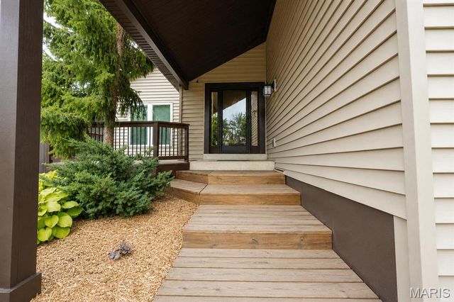 1552 Meadowside Drive, Unincorporated, MO 63146