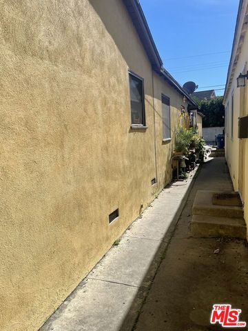 12208 Culver Boulevard, Los Angeles, CA 90066