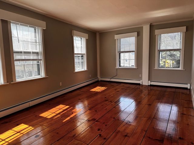 84 Washington Street 2, Marblehead, MA 01945