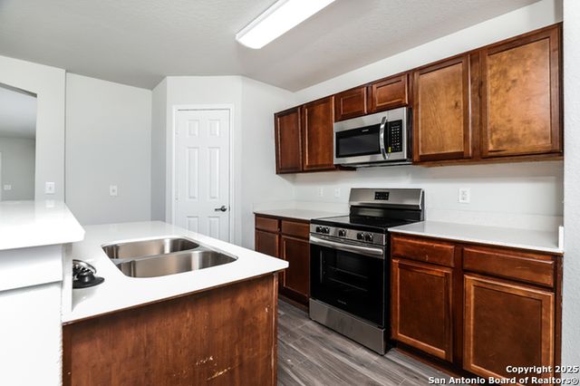 10706 GOOSE WAY, San Antonio, TX 78224