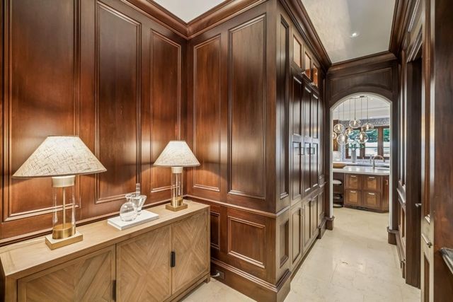 2 Somerset Lane, Atherton, CA 94027