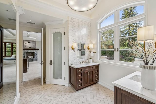 2 Somerset Lane, Atherton, CA 94027