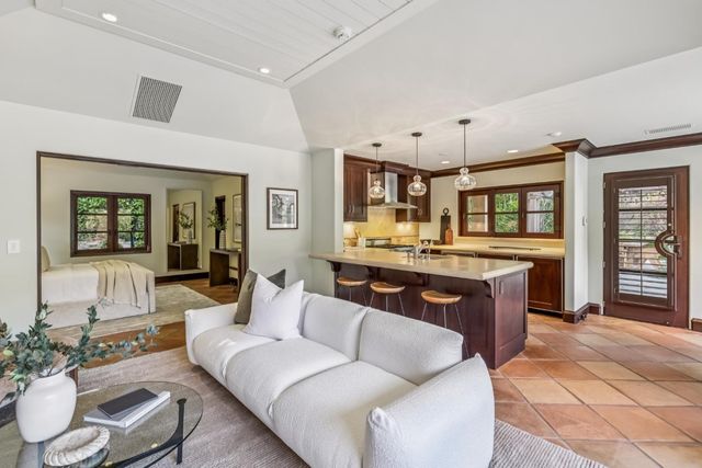 2 Somerset Lane, Atherton, CA 94027