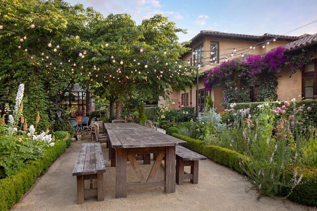 2 Somerset Lane, Atherton, CA 94027