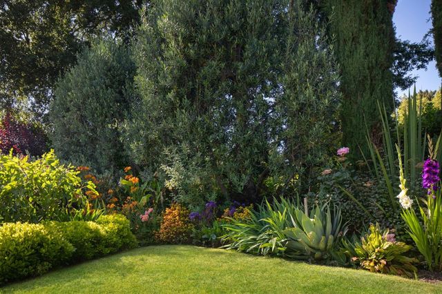 2 Somerset Lane, Atherton, CA 94027