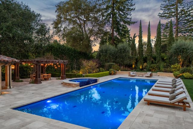 2 Somerset Lane, Atherton, CA 94027