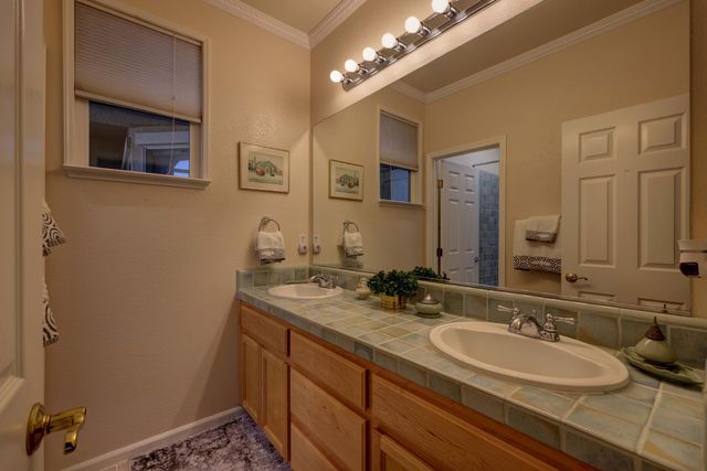 11248 Shady Run, Auburn, CA 95603