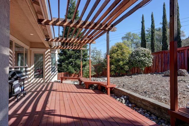 11248 Shady Run, Auburn, CA 95603