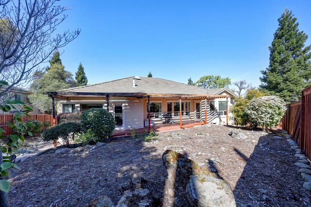 11248 Shady Run, Auburn, CA 95603