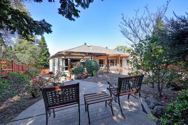 11248 Shady Run, Auburn, CA 95603