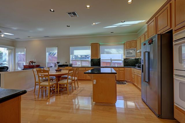 11248 Shady Run, Auburn, CA 95603