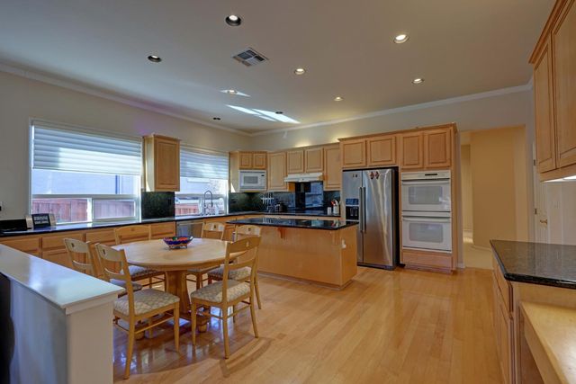 11248 Shady Run, Auburn, CA 95603