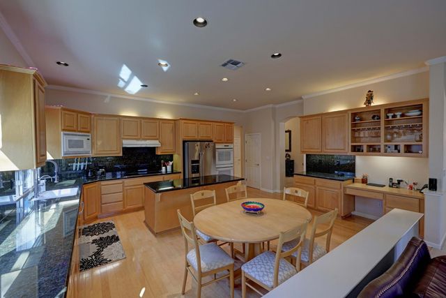 11248 Shady Run, Auburn, CA 95603