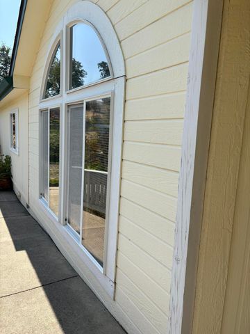 899 Tuberose Trail, Redding, CA 96003