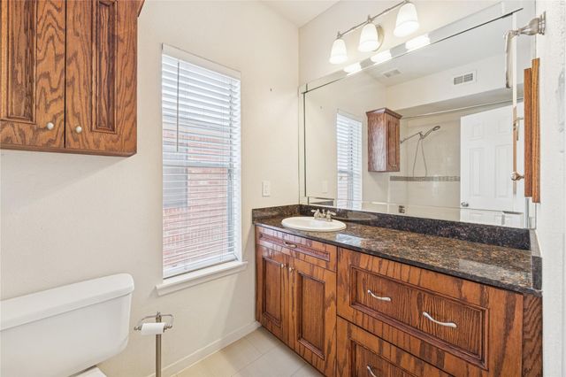 4041 Law Street 512, Houston, TX 77005