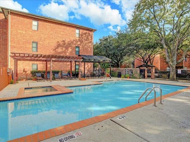 4041 Law Street 512, Houston, TX 77005