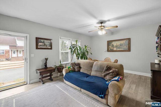 17 Lewis Place, Westwood, NJ 07675